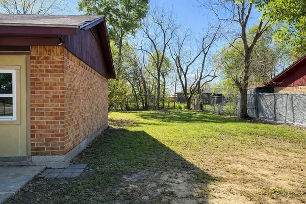 $1,500 | 17230 Blairwood Drive, Houston, TX 77049