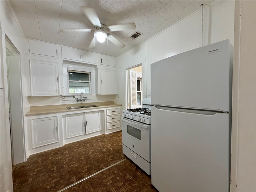 1515 Boone Street Bryan, TX 77803 - Photo 6 of 16