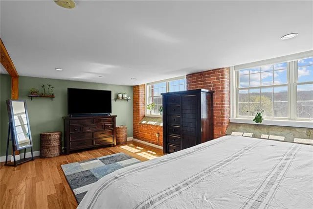 $2,600 | 1 Tupperware Drive, Unit 120, North Smithfield, RI 02896