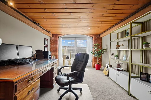 $2,600 | 1 Tupperware Drive, Unit 120, North Smithfield, RI 02896