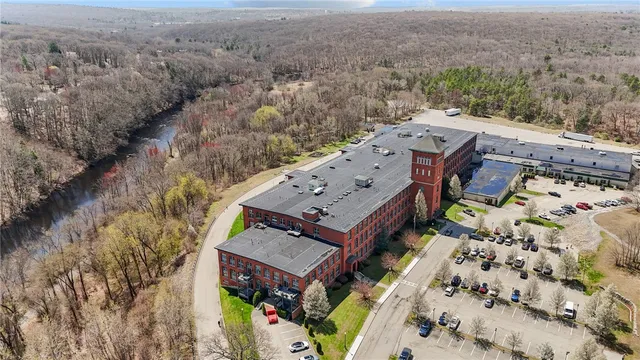 $2,600 | 1 Tupperware Drive, Unit 120, North Smithfield, RI 02896