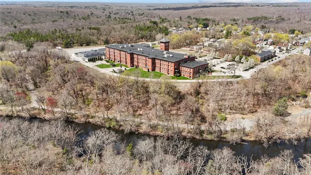 $2,600 | 1 Tupperware Drive, Unit 120, North Smithfield, RI 02896