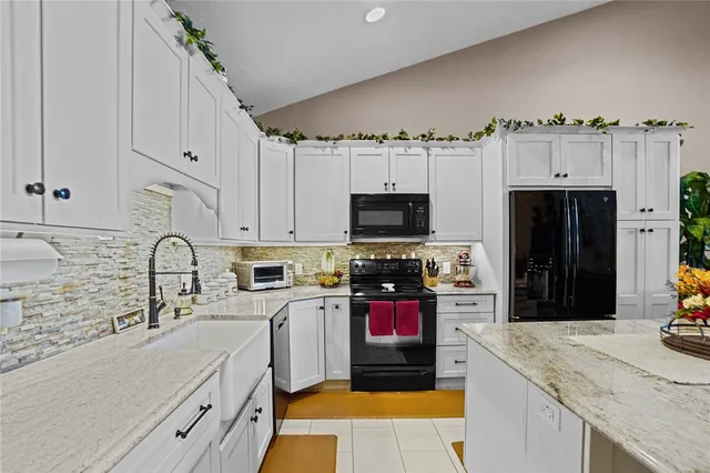 $2,600 | 1 Tupperware Drive, Unit 120, North Smithfield, RI 02896