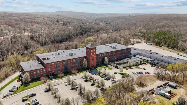 $2,600 | 1 Tupperware Drive, Unit 120, North Smithfield, RI 02896