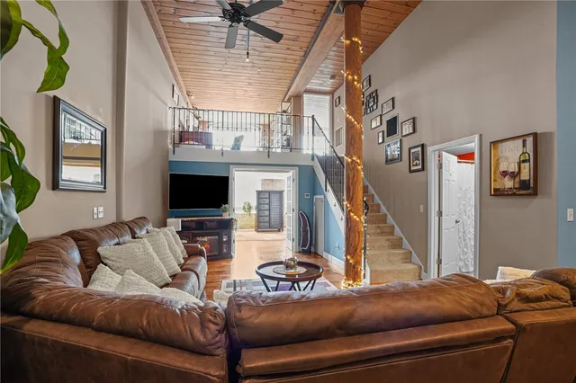 $2,600 | 1 Tupperware Drive, Unit 120, North Smithfield, RI 02896