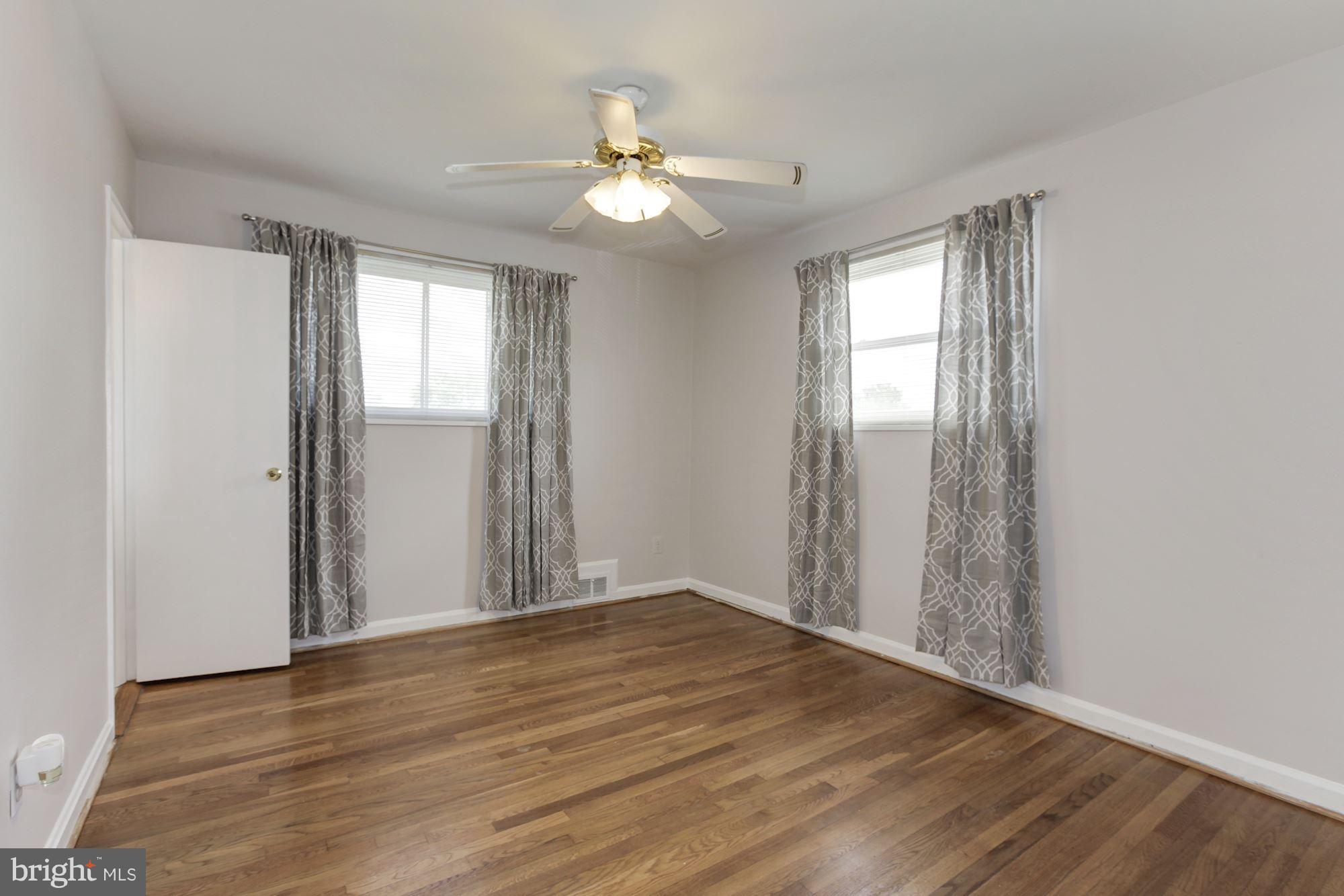 6103 Sargent Road Hyattsville, MD 20782 - Photo 11 of 30 bedroom