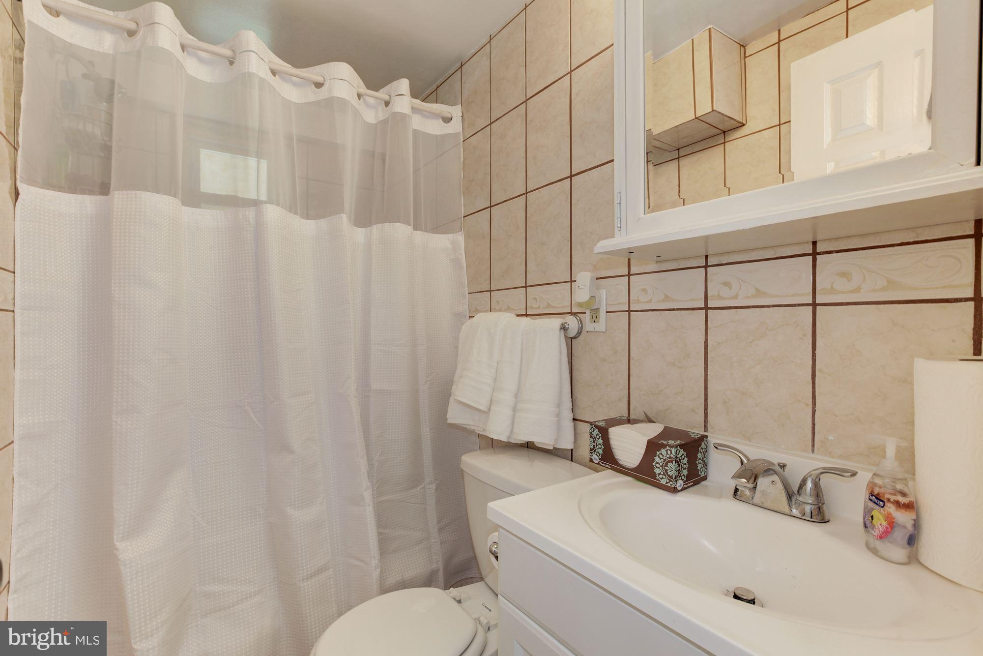 6103 Sargent Road Hyattsville, MD 20782 - Photo 16 of 30 bath