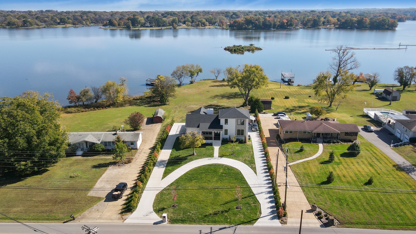 407 Sanders Ferry Road Hendersonville, TN 37075 - Photo 1 of 99 Gallery Image 1