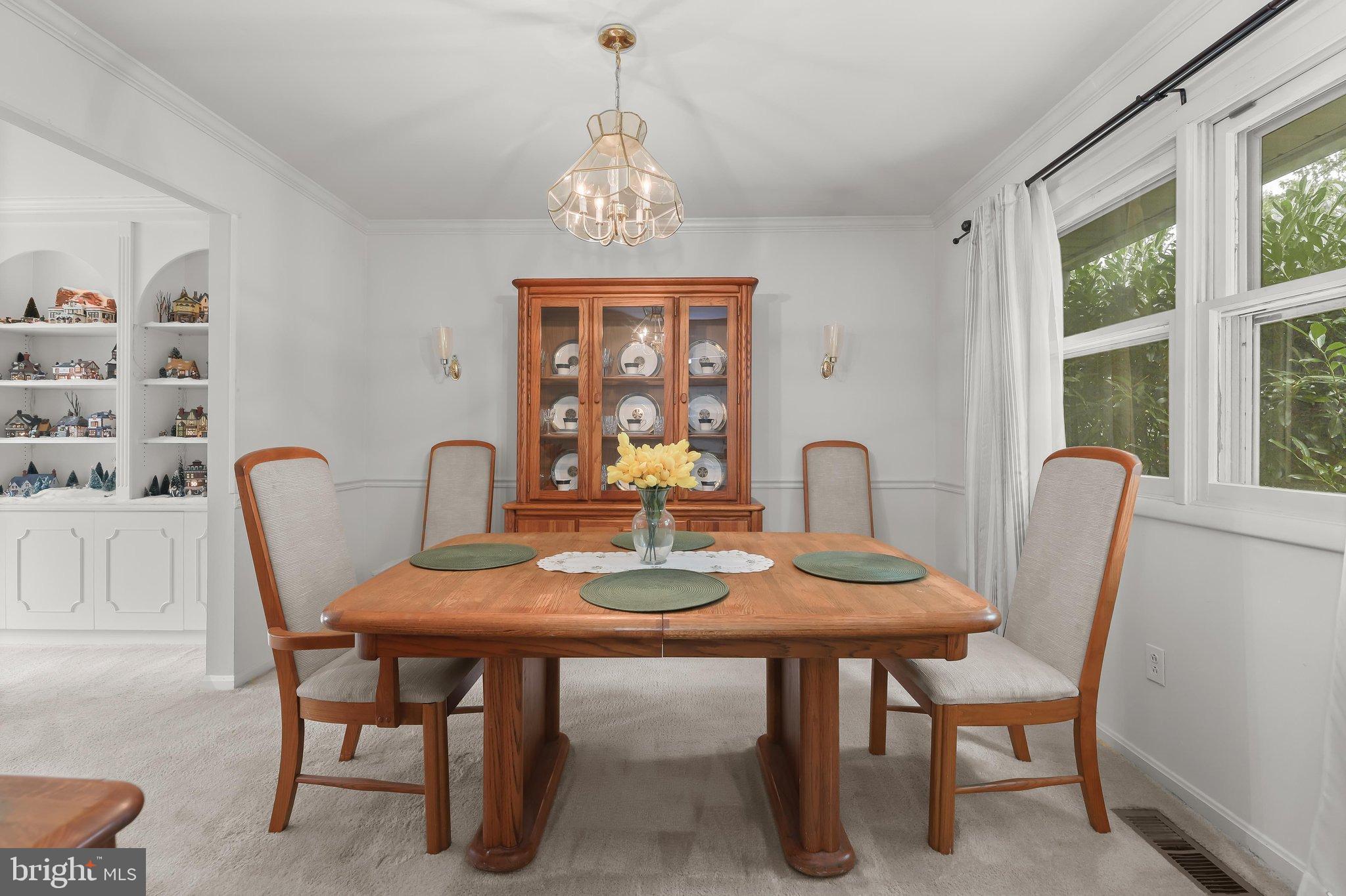 914 Farmstead Road Cockeysville, MD 21030 - Photo 9 of 61 Dining Area