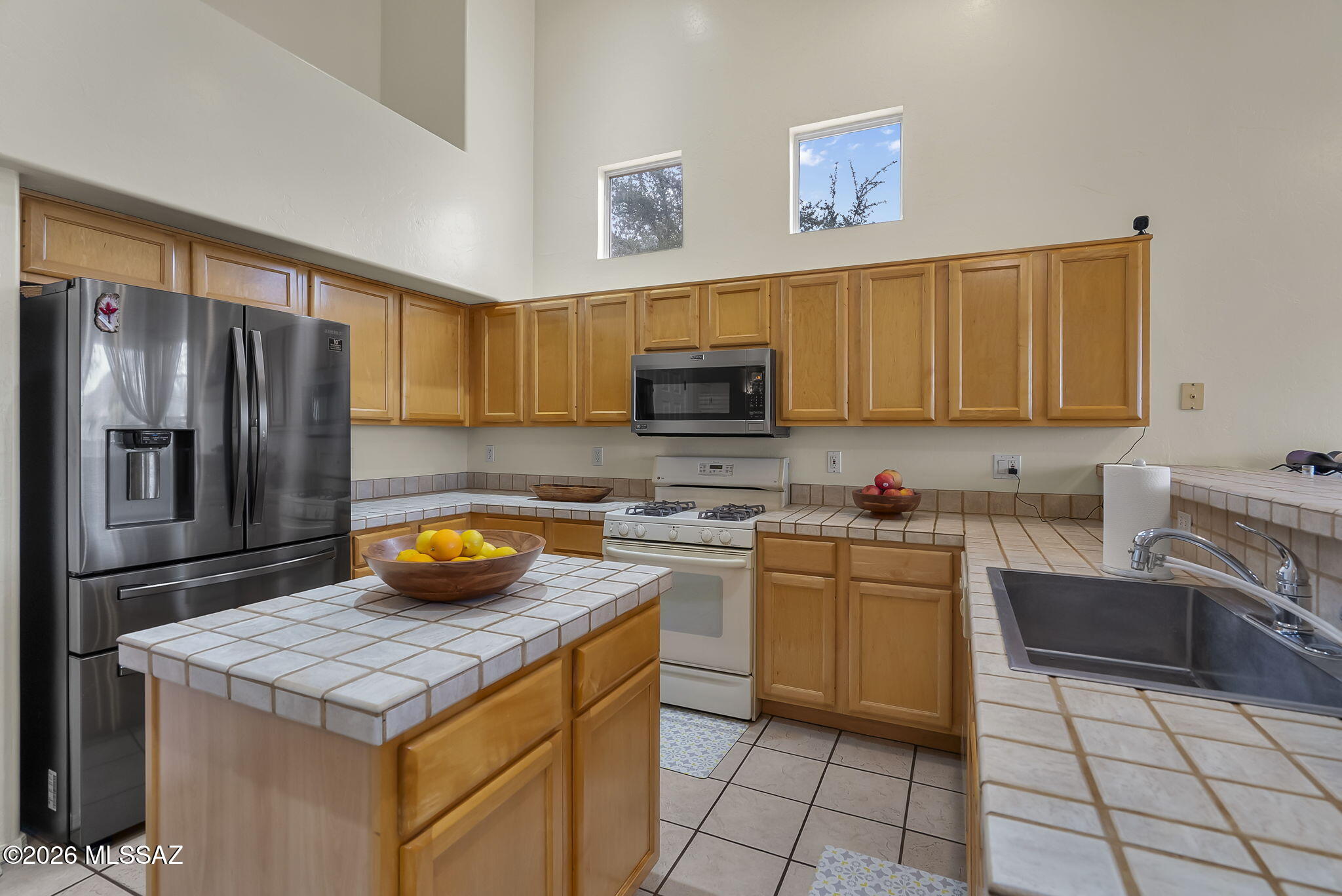 91 Highland Circle Rio Rico, AZ 85648 - Photo 10 of 36
