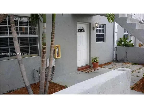 $1,950 | 438 Northeast 210th Cir Terrace, Unit 1034B, Miami, FL 33179