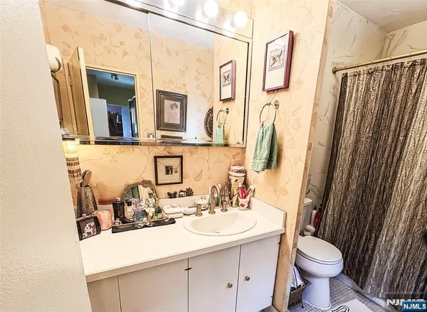 $175,000 | 6 Horizon Road, Unit 1108, Fort Lee, NJ 07024