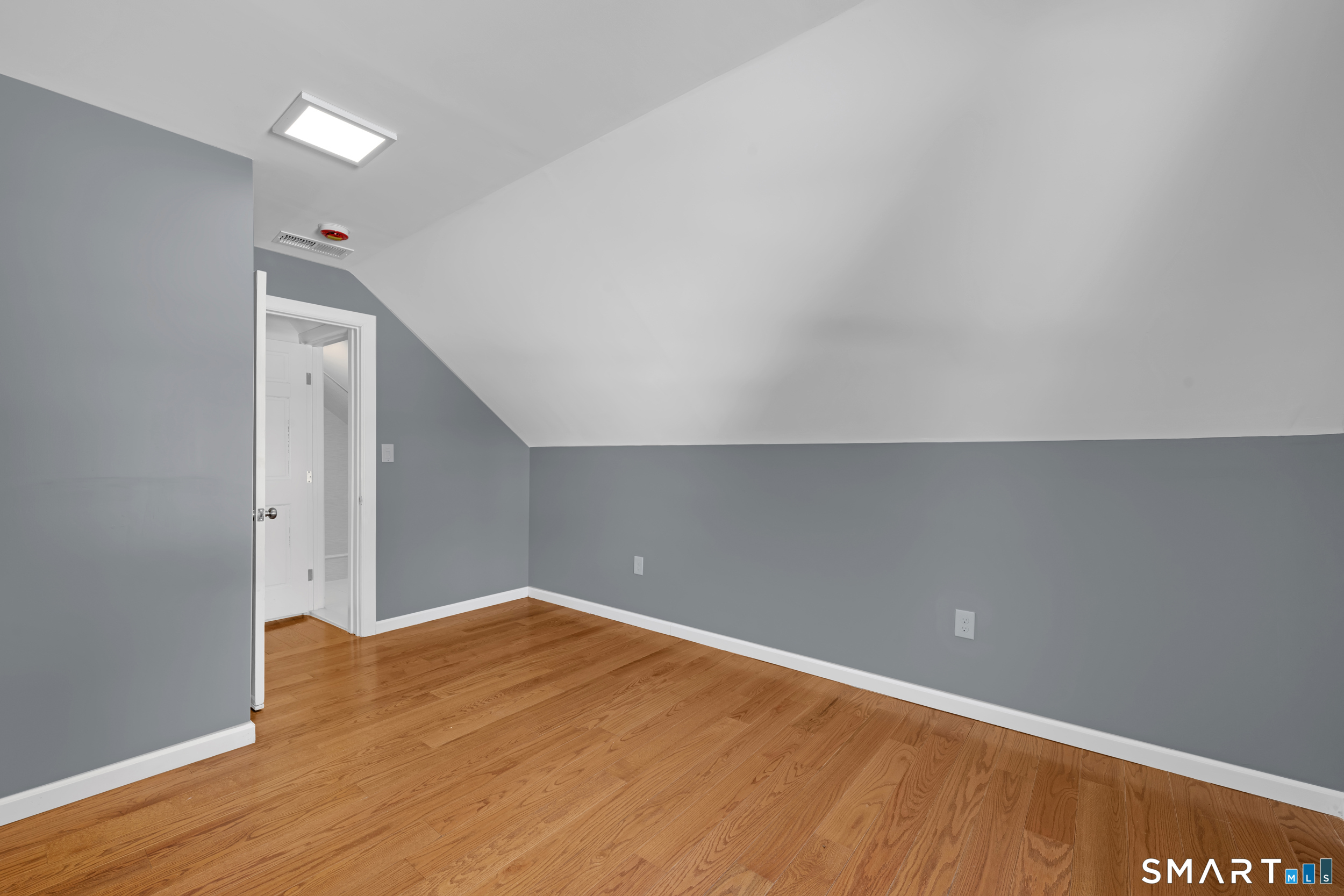 254 Broad Street Norwich, CT 06360 - Photo 22 of 38
