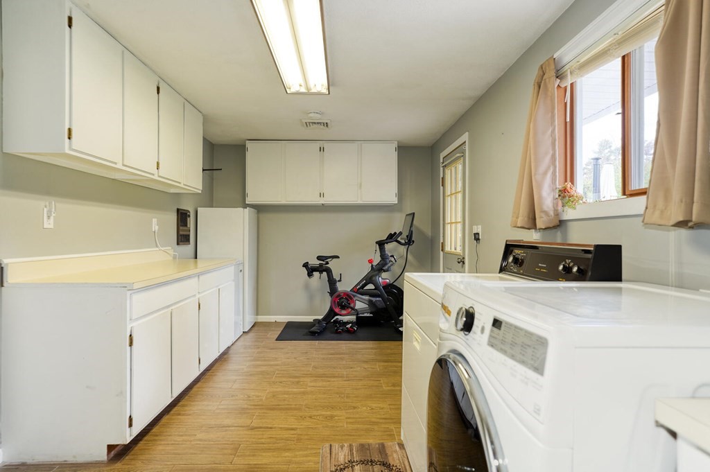 16 Bradford Road Hudson, MA 01749 - Photo 23 of 31 Gallery Image 23