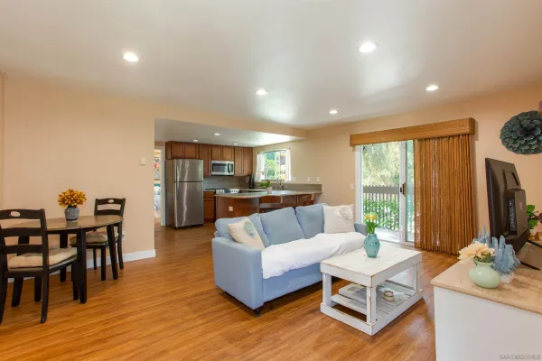 $585,000 | 155 Rosebay Drive, Unit 37, Encinitas, CA 92024