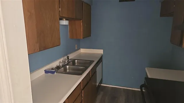 $1,050 | 433 Matt Lane, Arlington, TX 76012