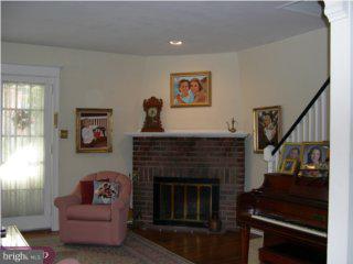 617 Arbor Road Cheltenham, PA 19012 - Photo 2 of 6