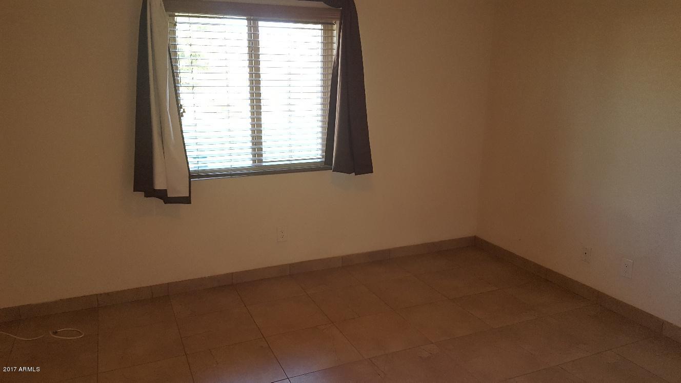 1408 East Utopia Road Phoenix, AZ 85024 - Photo 18 of 26 20171024_124329_resized