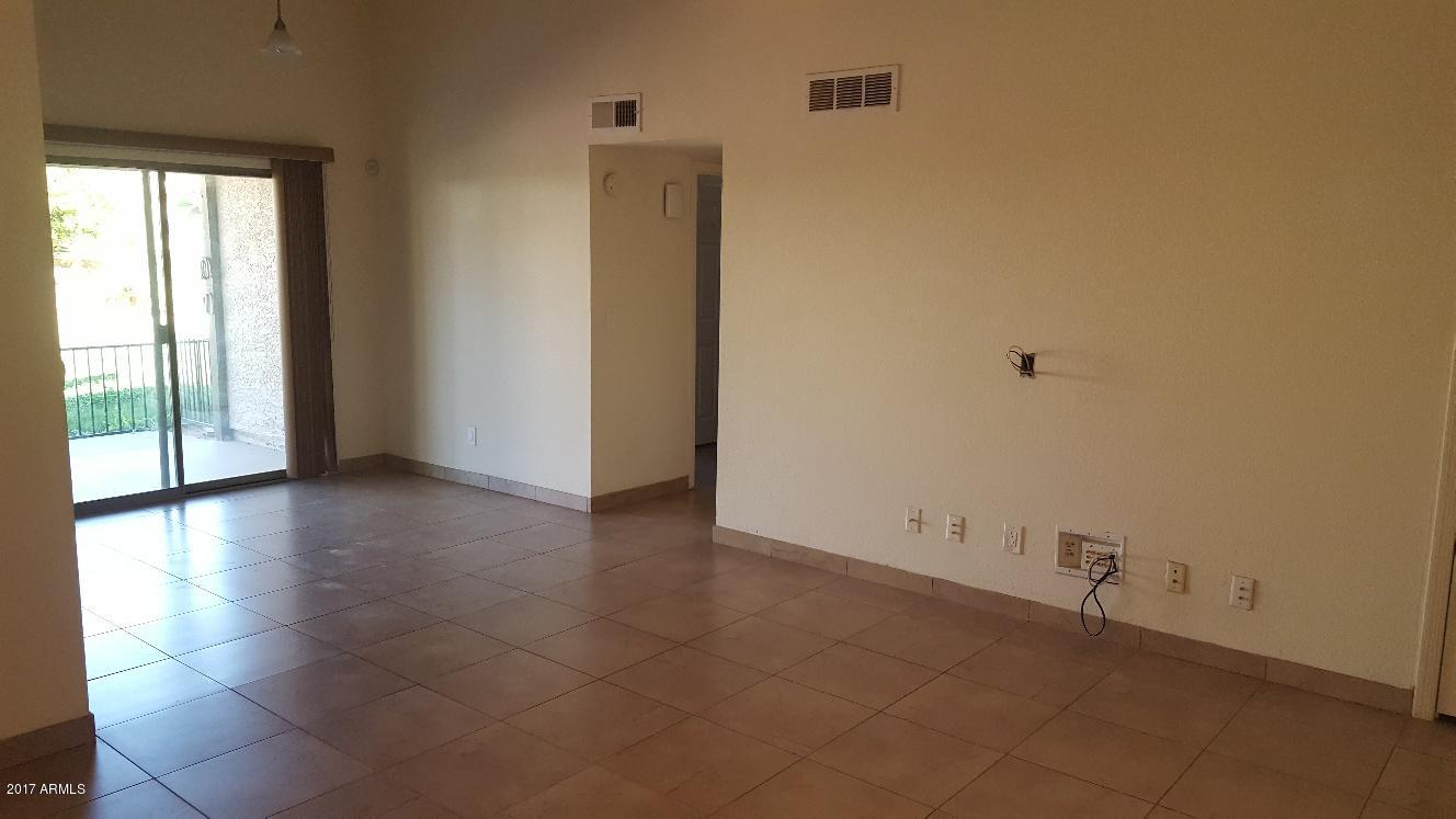 1408 East Utopia Road Phoenix, AZ 85024 - Photo 3 of 26 20171024_124052_resized