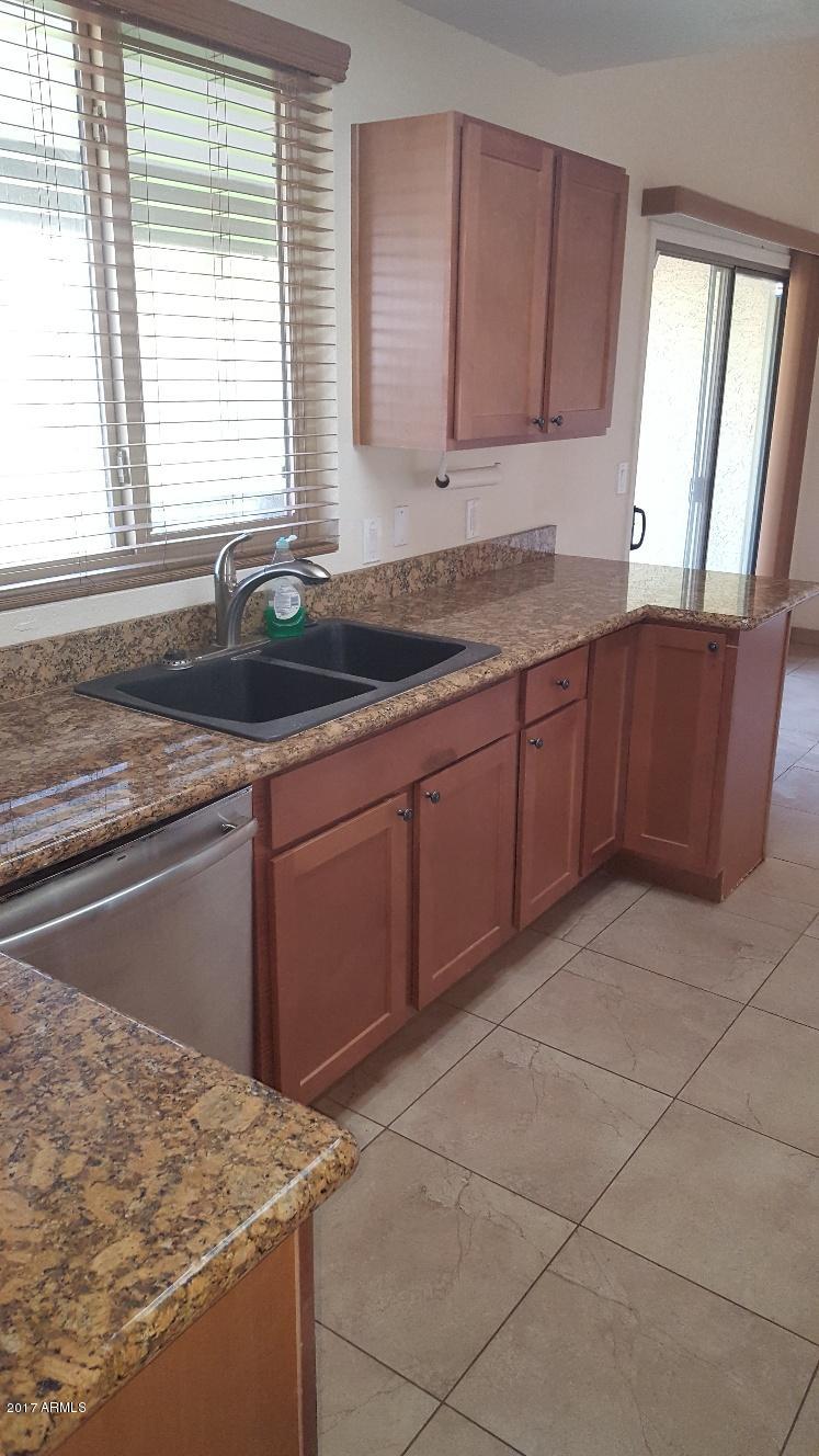 1408 East Utopia Road Phoenix, AZ 85024 - Photo 8 of 26 20171024_124144_resized