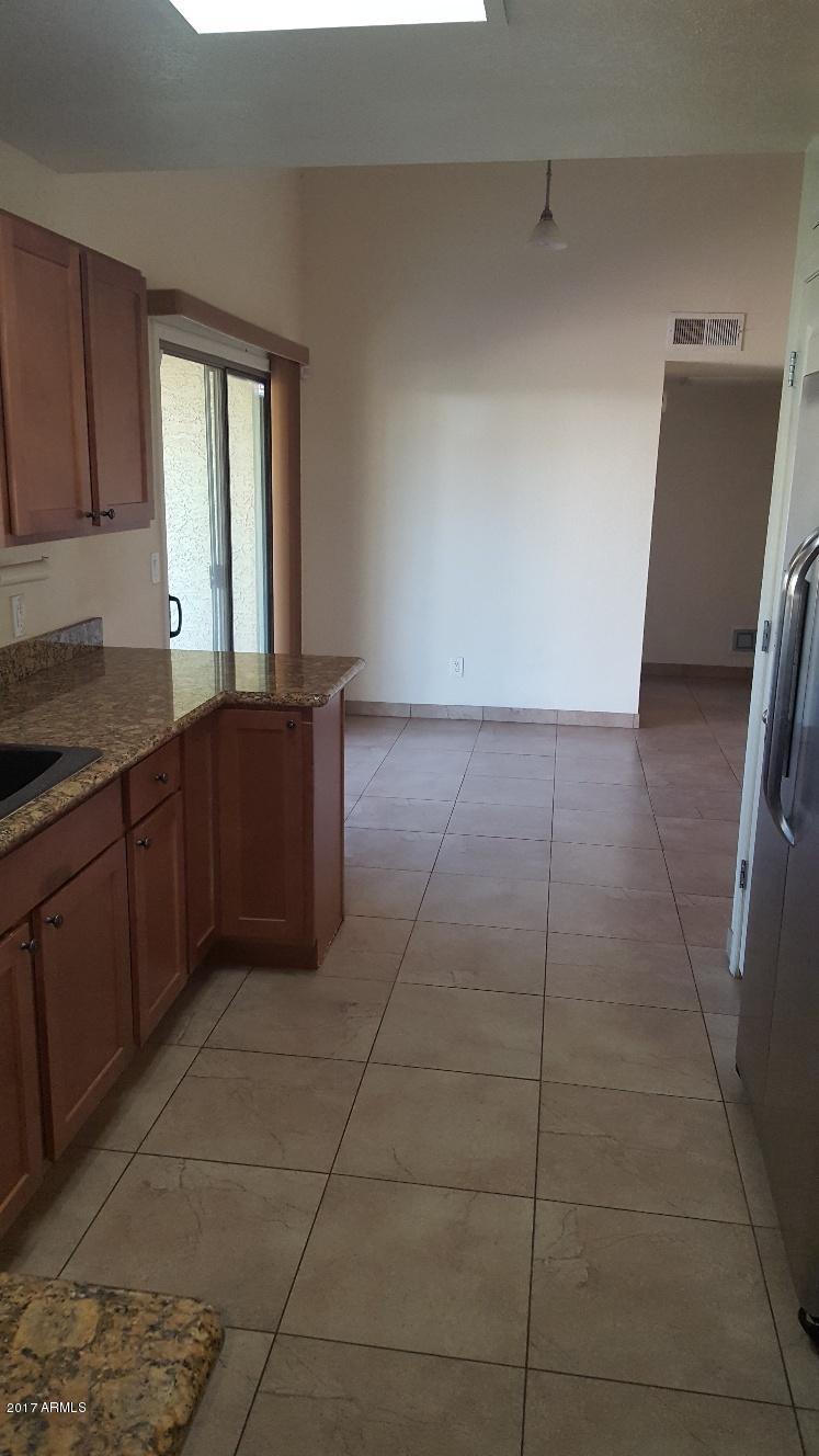 1408 East Utopia Road Phoenix, AZ 85024 - Photo 9 of 26 20171024_124149_resized