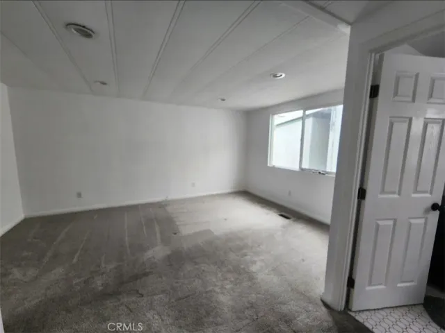 $4,200 | 21851 Newland Street, Unit 127, Huntington Beach, CA 92648