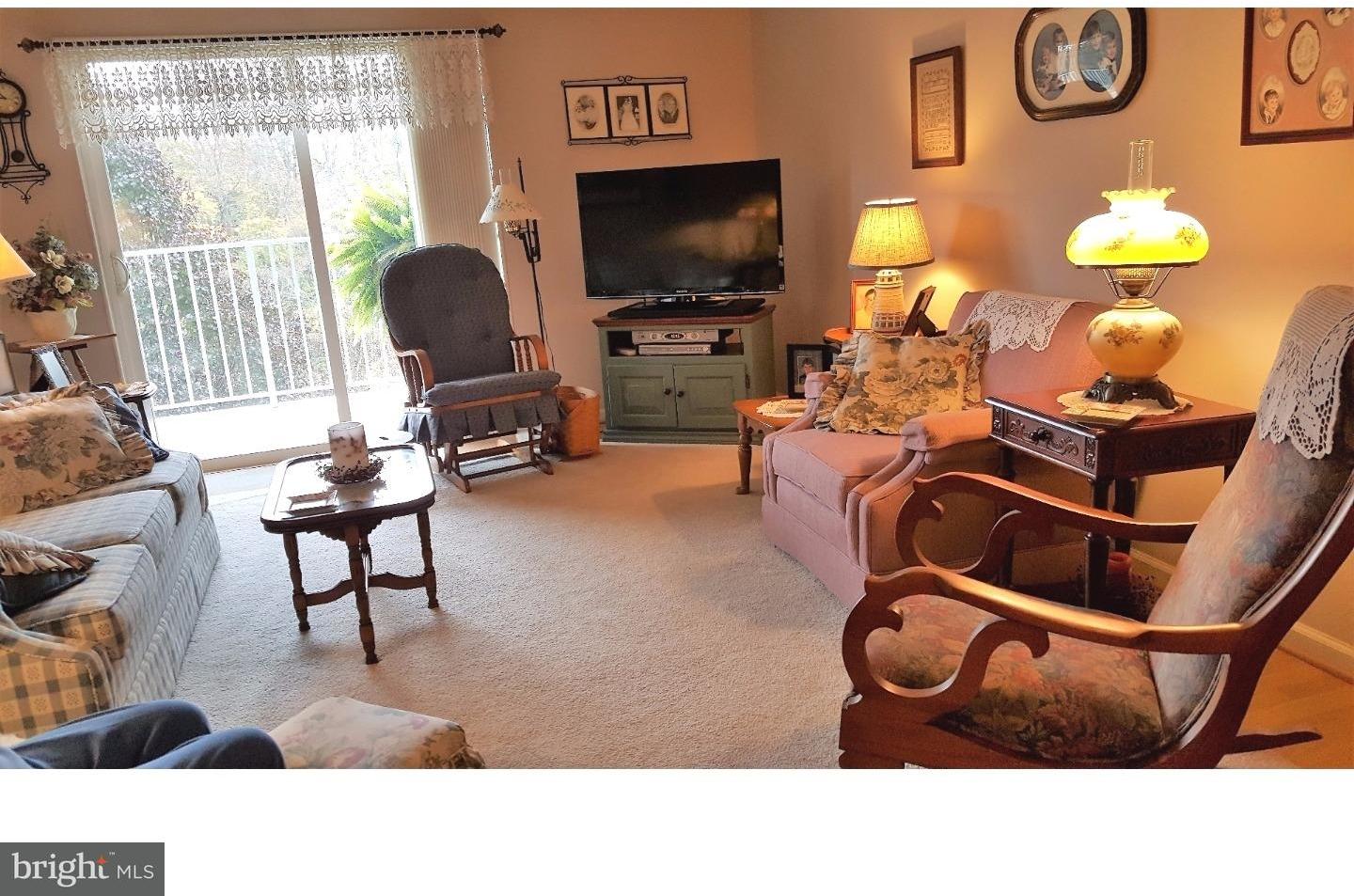 436 Brandon Road Jeffersonville, PA 19403 - Photo 11 of 25 Living Room