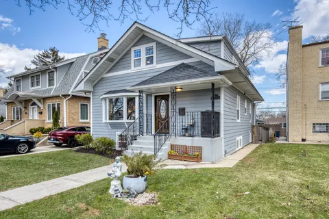 $649,000 | 7833 Niles Center Road, Skokie, IL 60077