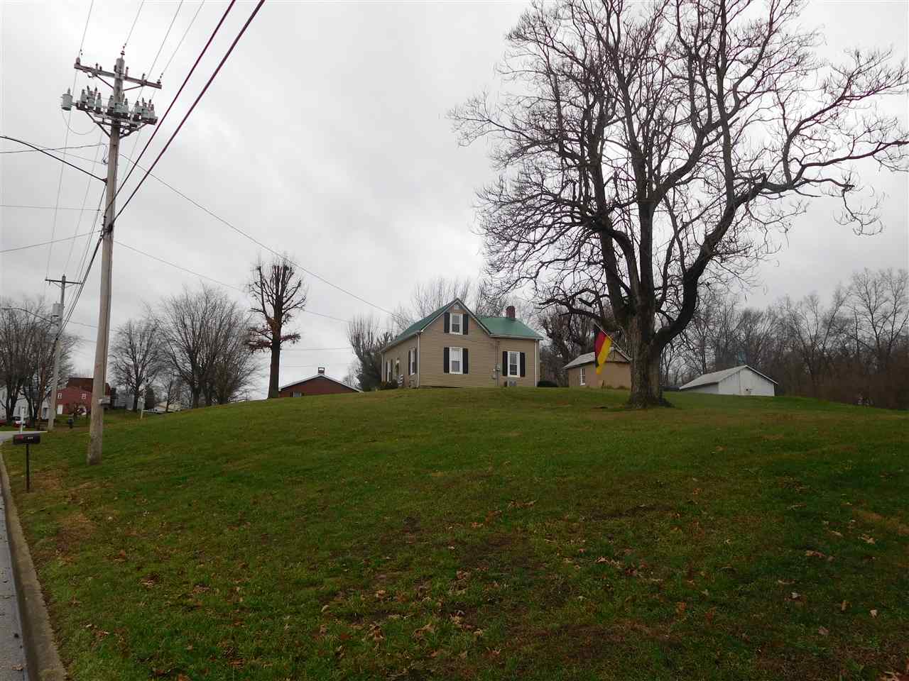 422 Giesler Road Jasper, IN 47546 - Photo 30 of 35 Gallery Image 30