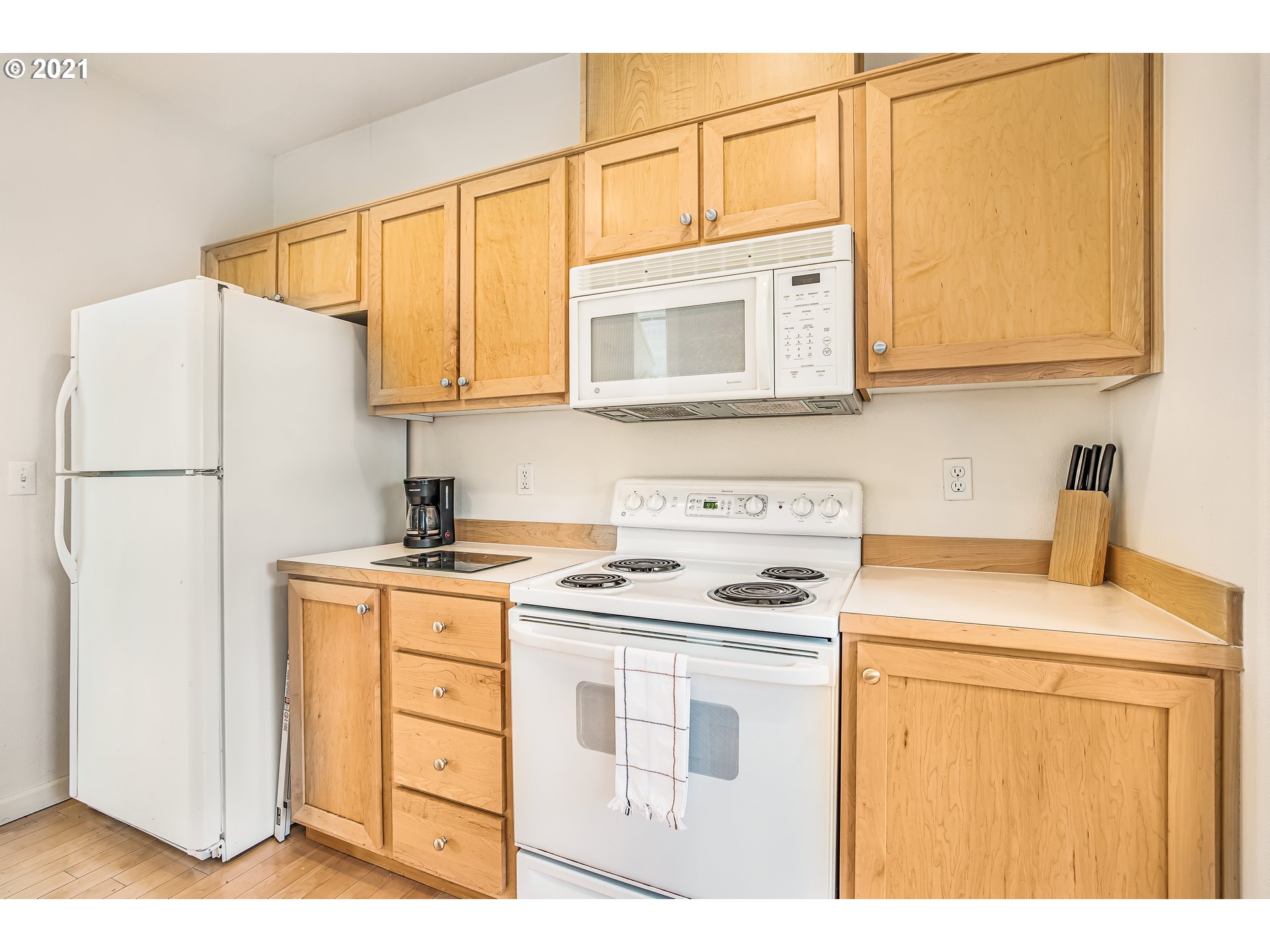 14751 Southwest Beard Road, Unit 104 Beaverton, OR 97007 - Photo 15 of 31 Gallery Image 15