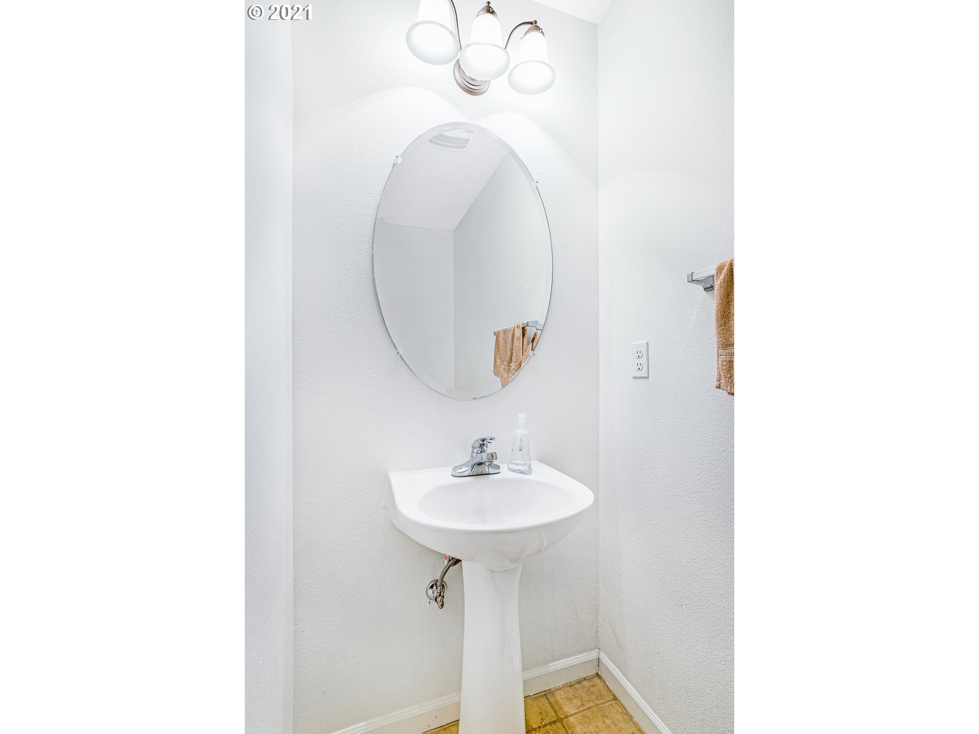 14751 Southwest Beard Road, Unit 104 Beaverton, OR 97007 - Photo 26 of 31 Gallery Image 26