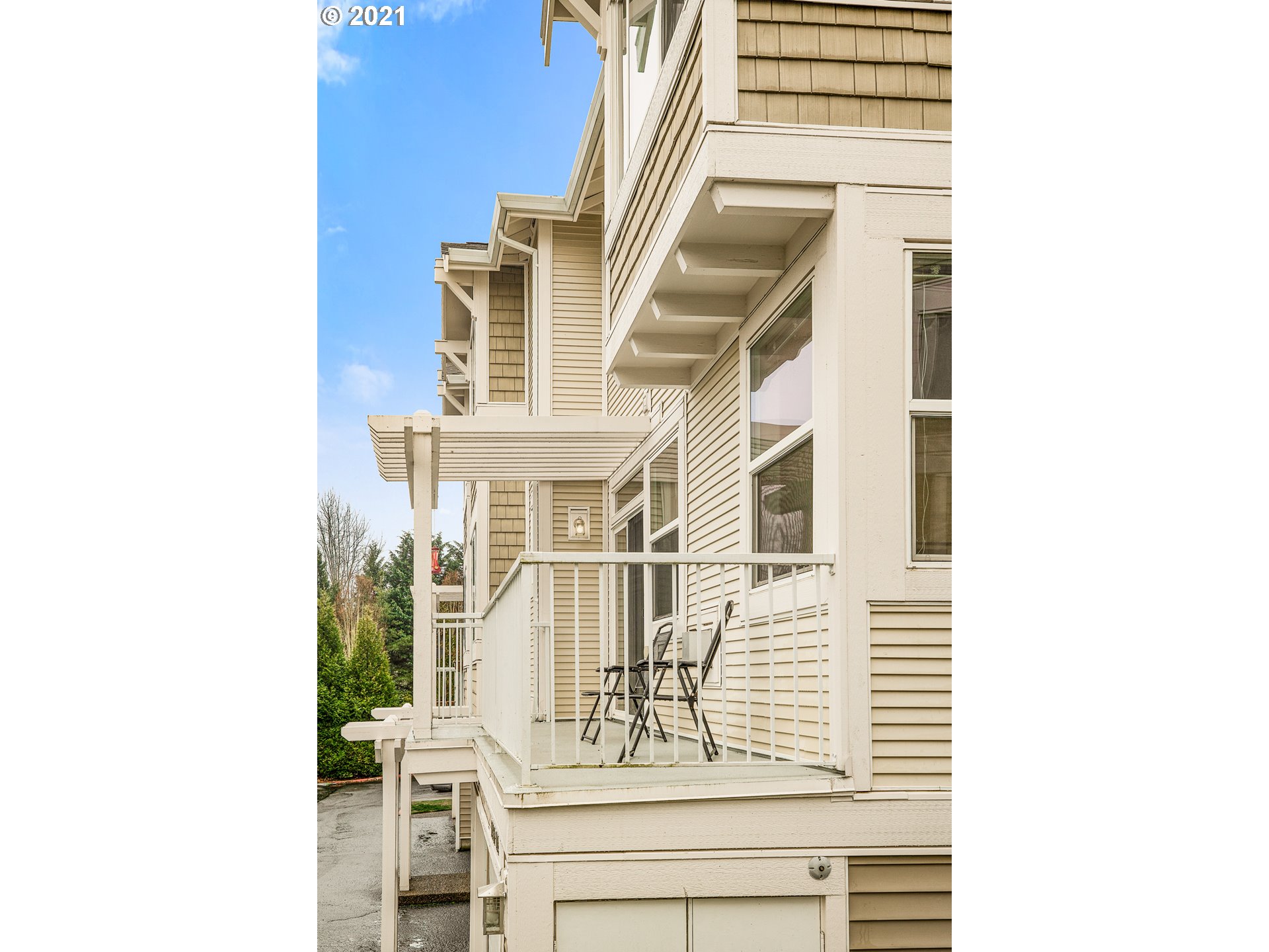 14751 Southwest Beard Road, Unit 104 Beaverton, OR 97007 - Photo 7 of 31 Gallery Image 7