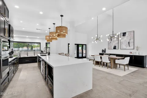 $2,575,000 | 10214 North 44th Street, Phoenix, AZ 85028