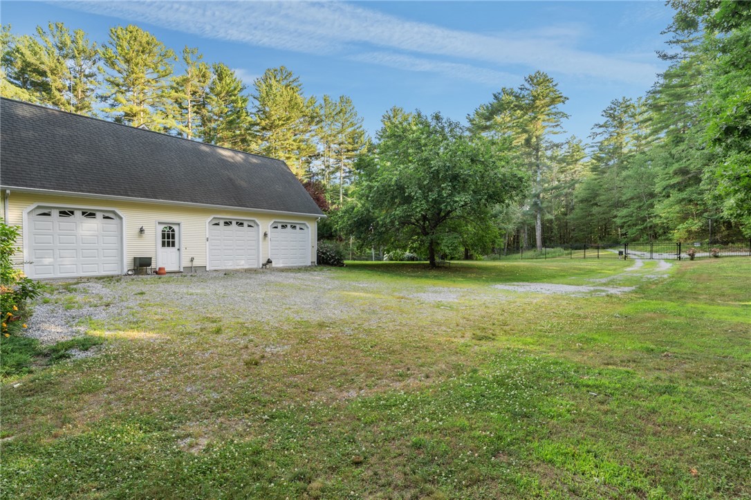 1158 Sisson Road Coventry, RI 02827 - Photo 39 of 50