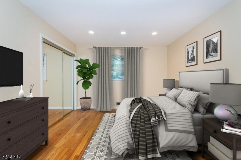 711 Bancroft Place Paramus, NJ 07652 - Photo 6 of 15