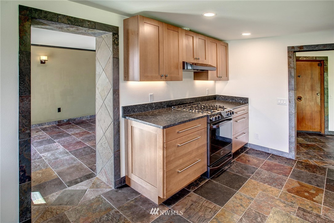 16722 McLean Road Mount Vernon, WA 98273 - Photo 6 of 29