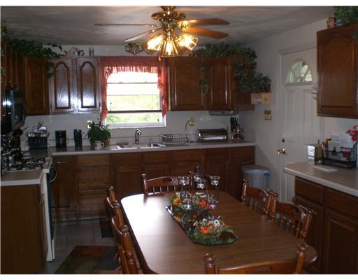 2919 Spring Street Arlington, PA 15210 - Photo 2 of 16 Kitchen.