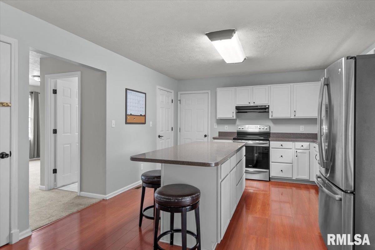 3700 Viking Boulevard Springfield, IL 62712 - Photo 14 of 47 Gallery Image 14