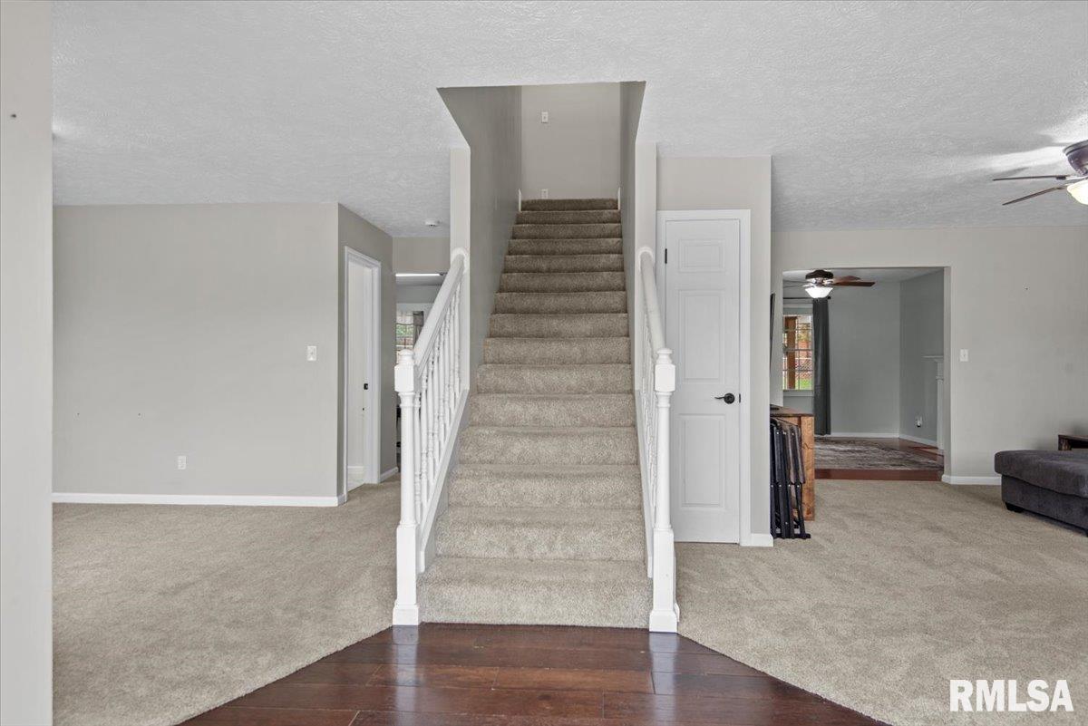 3700 Viking Boulevard Springfield, IL 62712 - Photo 5 of 47 Gallery Image 5