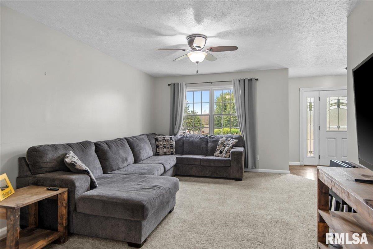 3700 Viking Boulevard Springfield, IL 62712 - Photo 9 of 47 Gallery Image 9