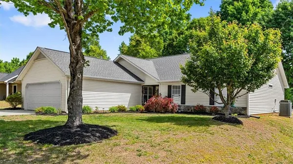 $319,500 | 2914 Haig Street, Greensboro, NC 27405