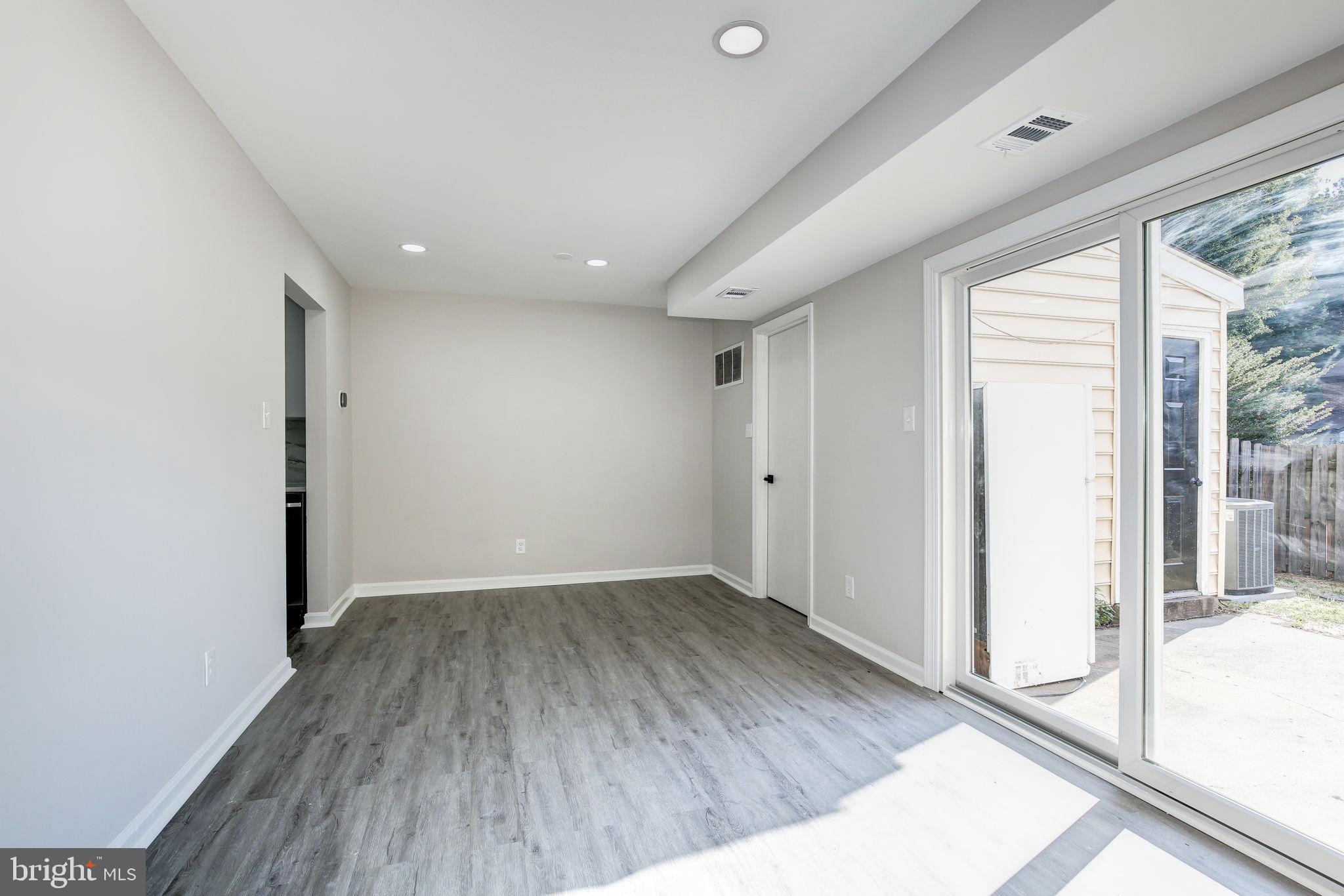 4505 Bancroft Road Fredericksburg, VA 22408 - Photo 15 of 33 dining room