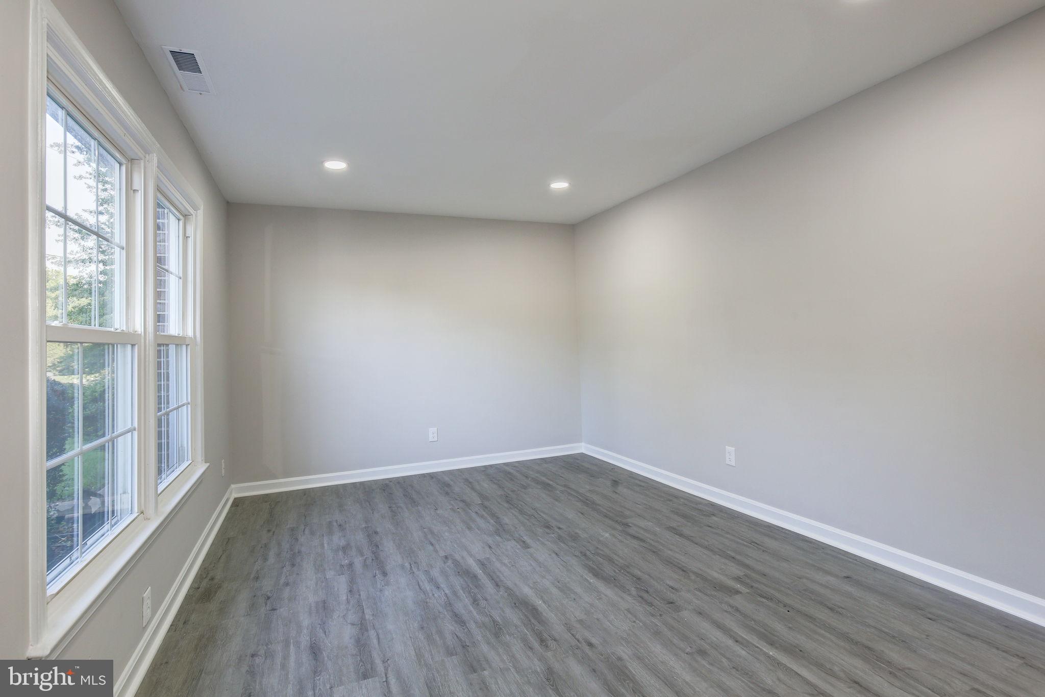 4505 Bancroft Road Fredericksburg, VA 22408 - Photo 5 of 33 living room