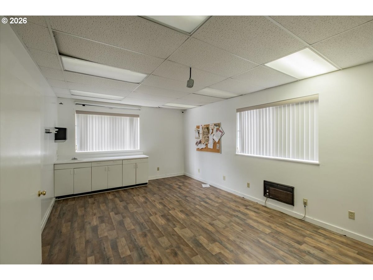 23220 McKibben Road Sheridan, OR 97378 - Photo 12 of 48 a view of an empty room with a window