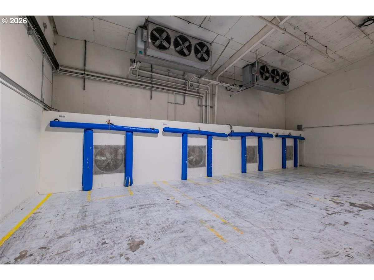 23220 McKibben Road Sheridan, OR 97378 - Photo 18 of 48 a view of a room with window