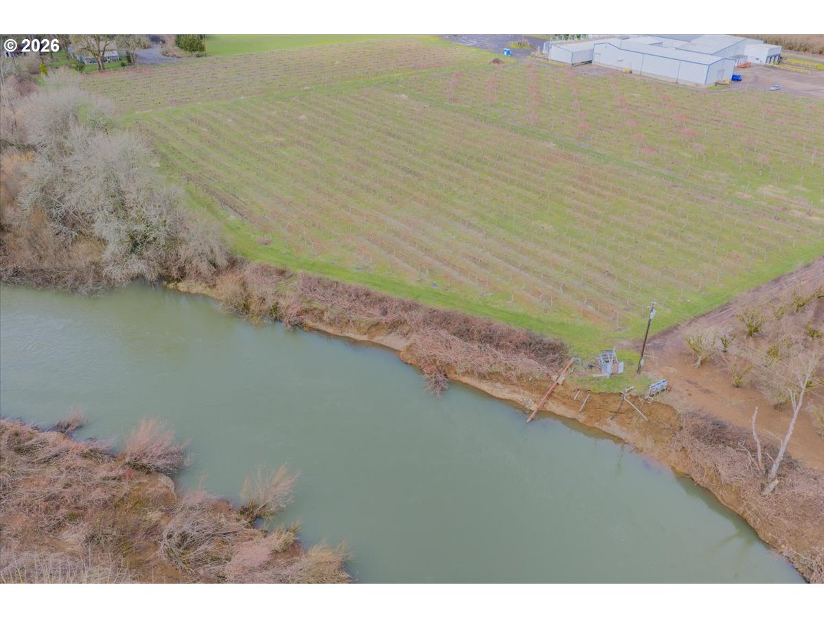 23220 McKibben Road Sheridan, OR 97378 - Photo 8 of 48 a view of an ocean and a beach