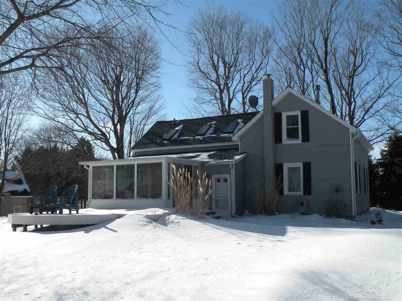2381 Lakeshore Road Applegate, MI 48401 - Photo 6 of 49