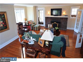 729 Pine Ridge Road Media, PA 19063 - Photo 2 of 12 Living Room