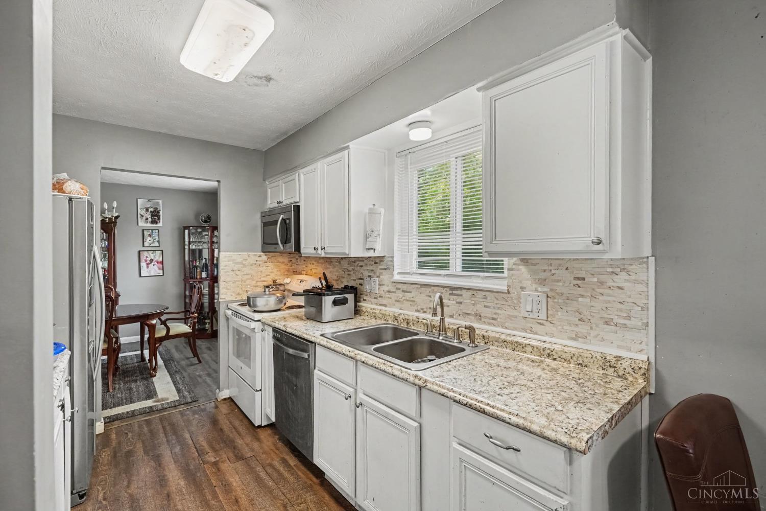 1727 John Gray Road Cincinnati, OH 45240 - Photo 6 of 23 Gallery Image 6