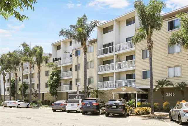 $395,000 | 3565 Linden Avenue, Unit 323, Long Beach, CA 90807